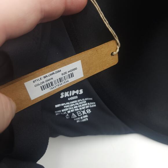 Skims Fits Everybody T Shirt Demi Bra in Onyx Size 44DDDD - Picture 7 of 7